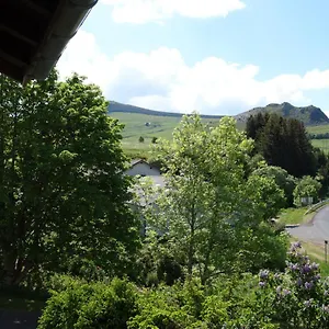 gte-la-camarine-les-estables-8-places.hotels-rhonealpes.com/